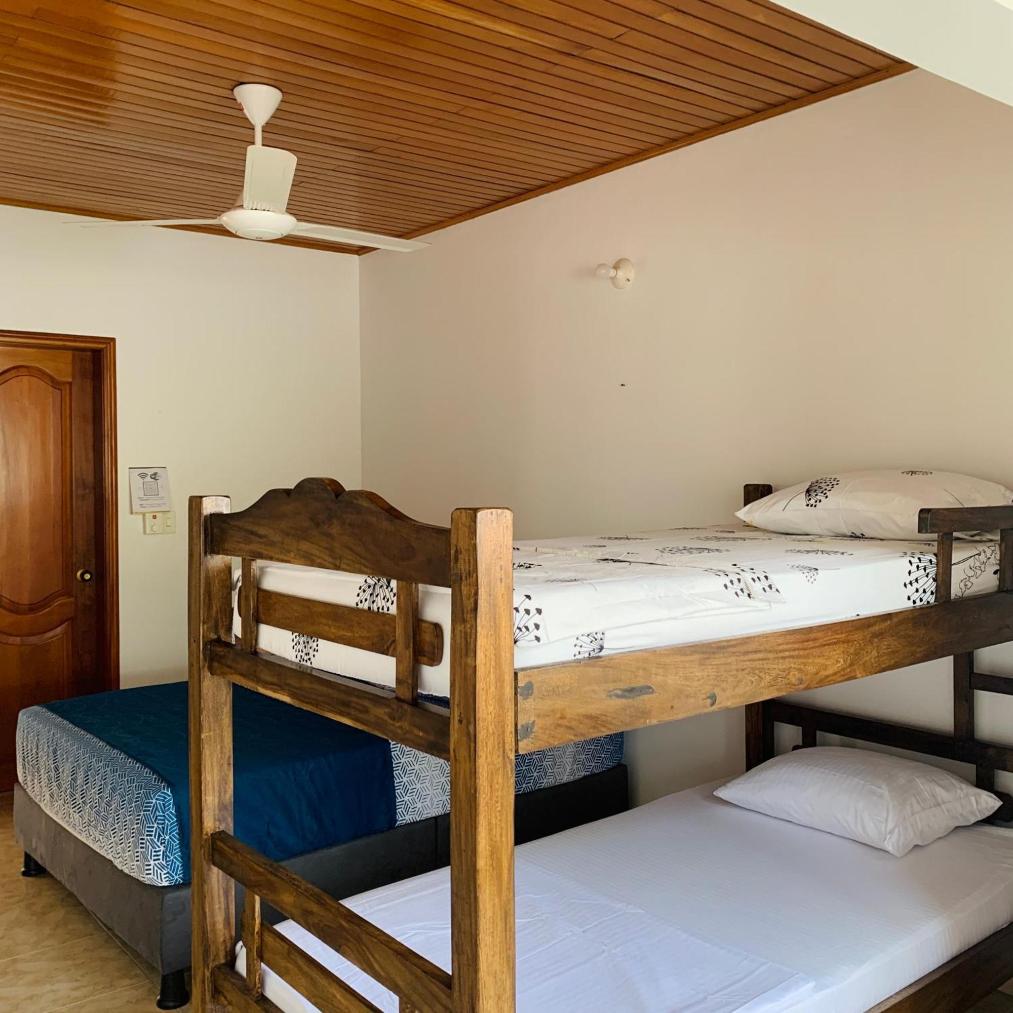 Hostel Cerca Al Centro Historico Kartagena Zewnętrze zdjęcie